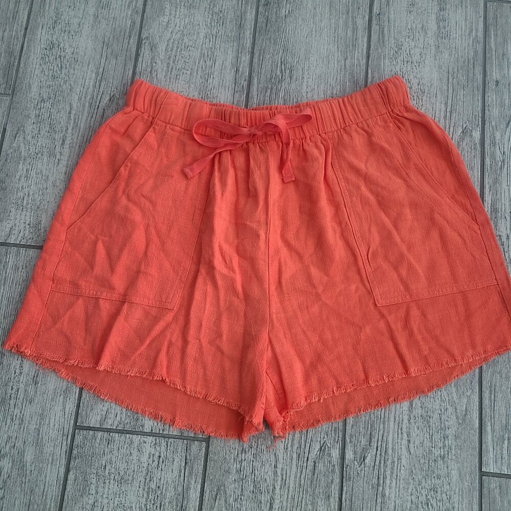 Umgee Linen Blend Fray Hem Drawstring Shorts Coral Size Women's Medium NWT